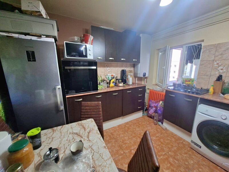 Obor, Colentina, Teiul Doamnei vav Sectia 7 Politie, 15 min., metrou